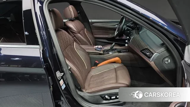 BMW 5 Series (G30) id 3778521 из Кореи 20