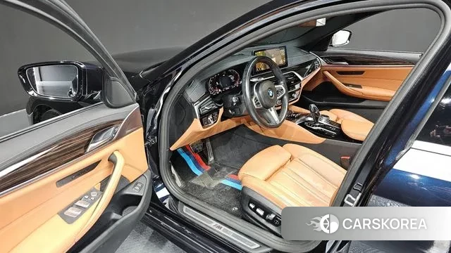 BMW 5 Series (G30) id 3765027 из Кореи 20