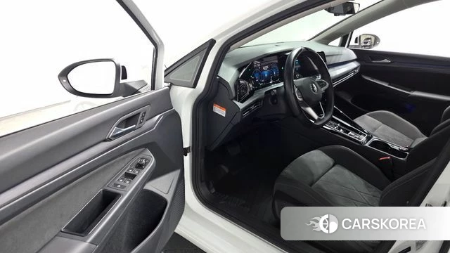 Volkswagen Golf 8th Generation id 3832010 из Кореи 20