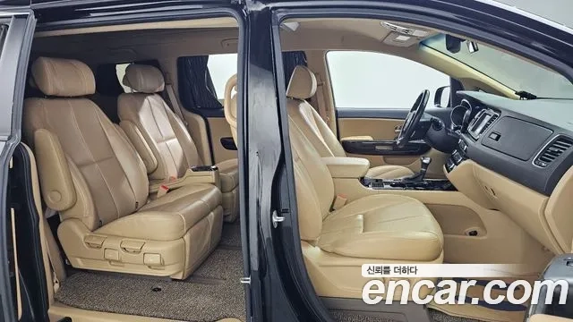 Kia The New Carnival id 2891965 из Кореи 20