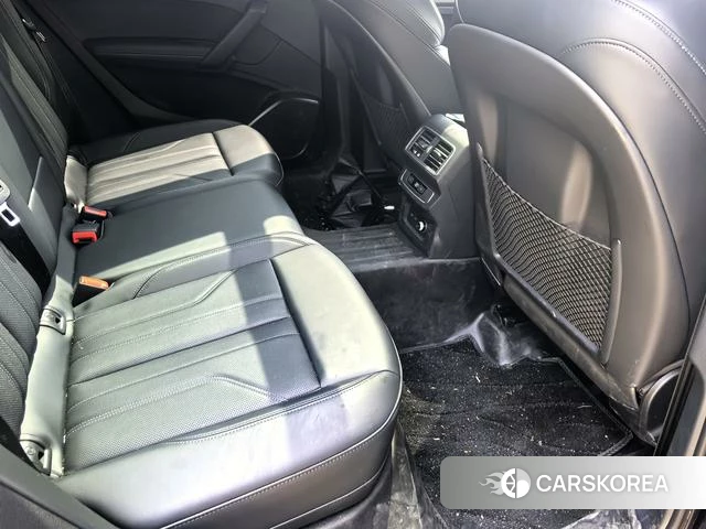 Audi Q5L id 3920746 из Китая 16