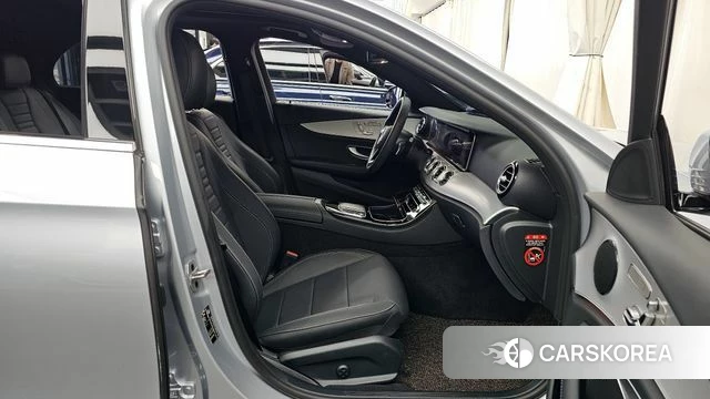 Mercedes-Benz E-Class W213 id 3812971 из Кореи 20