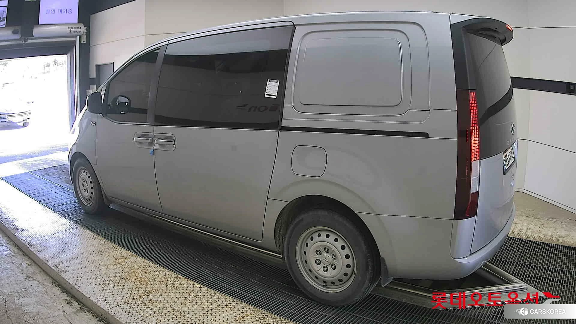 Hyundai Staria id 4296745 из Кореи 37