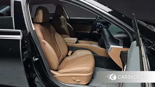 Hyundai Grandeur Hybrid (GN7) id 2988904 из Кореи 20