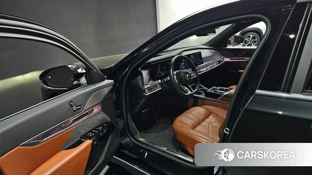 BMW 7 Series (G70) id 4177862 из Кореи 20