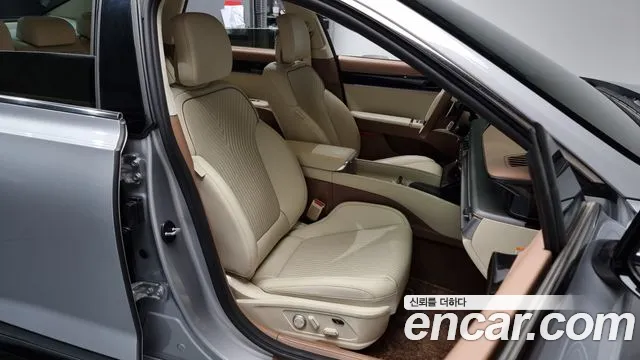 Hyundai Grandeur Hybrid (GN7) id 2700729 из Кореи 20