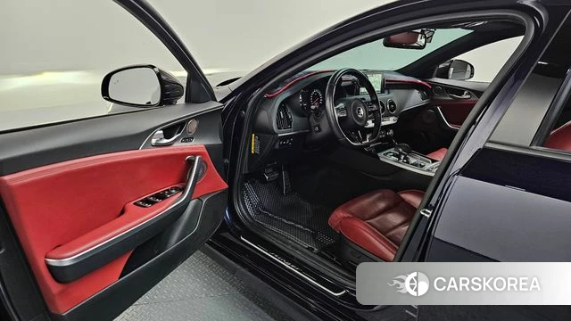 Kia Stinger id 4294621 из Кореи 36