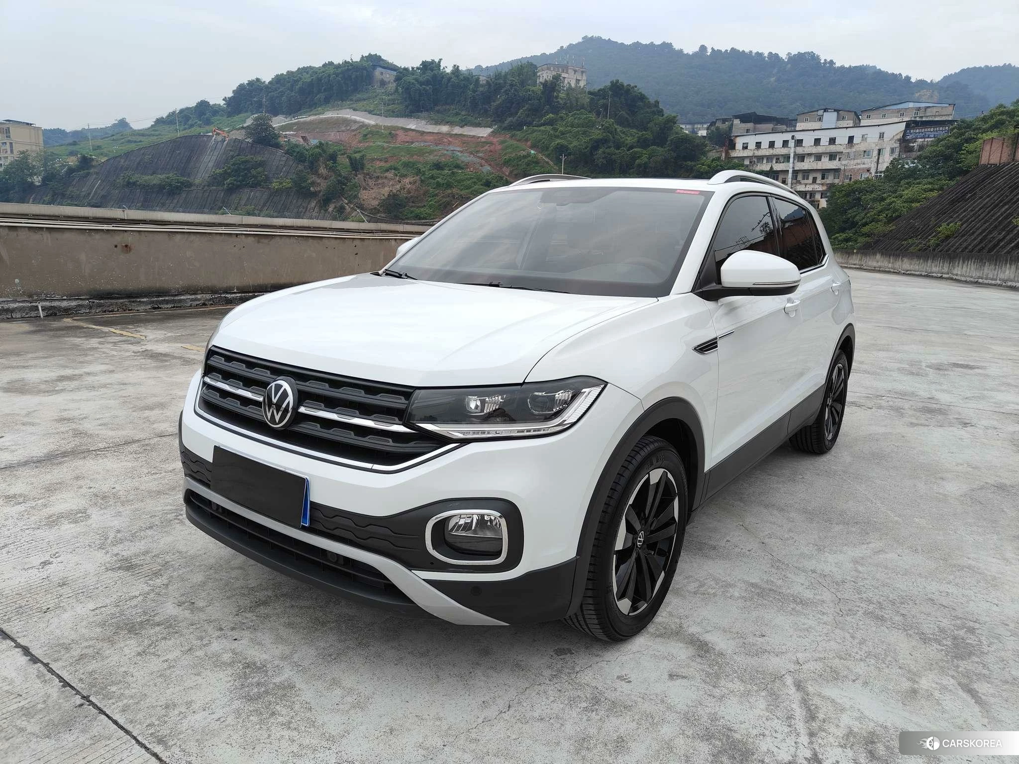 Volkswagen Exploring the shadow id 4455585 из Китая 16