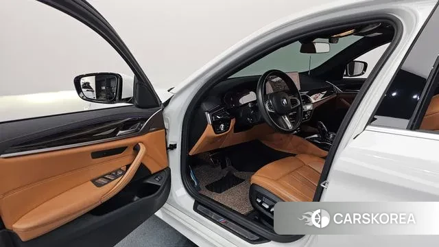 BMW 5 Series (G30) id 3504484 из Кореи 20