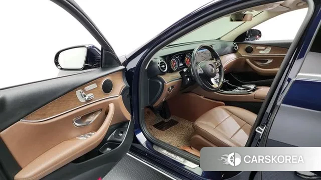 Mercedes-Benz E-Class W213 id 3423586 из Кореи 20