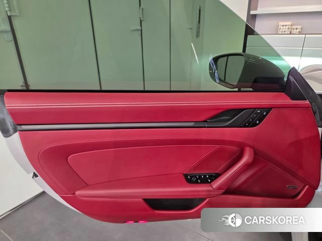 Porsche 911(992) id 4456068 из Кореи 12