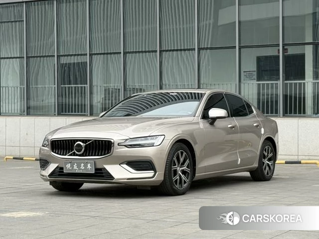 Volvo S60 id 4215695 из Китая 24