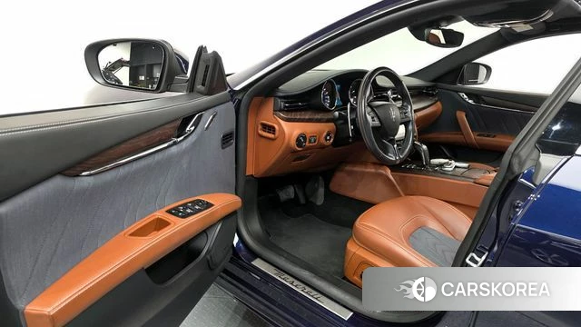Maserati Quattroporte id 4224770 из Кореи 33