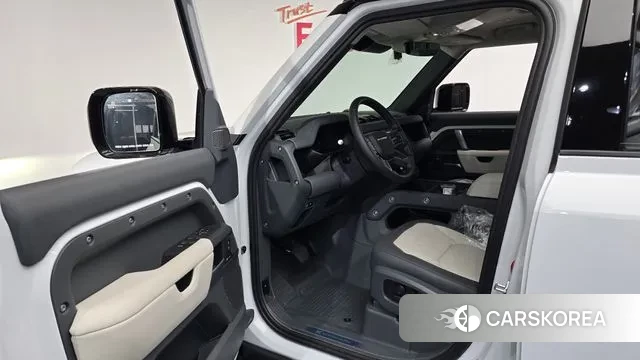 Land Rover Defender (L663) id 3706537 из Кореи 20