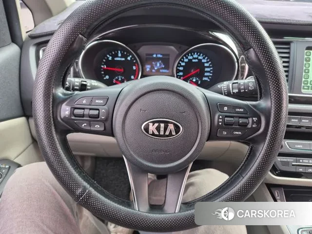Kia The New Carnival id 2961686 из Кореи 20