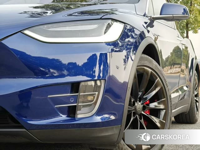 Tesla Model X id 4209493 из Китая 23