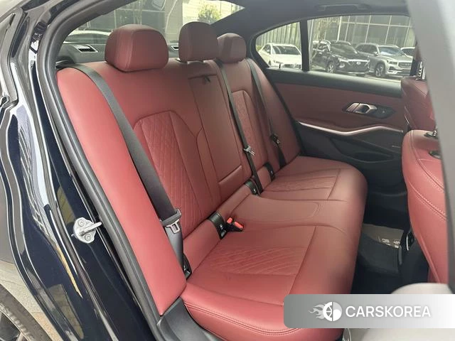 BMW 3 series id 4314658 из Китая 23