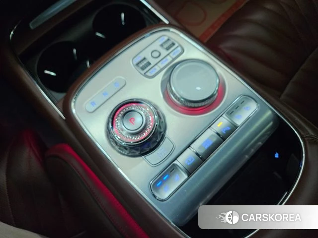 Genesis G90 (RS4) id 3842461 из Кореи 20