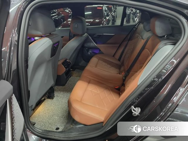 BMW 5 Series (G60) id 4387775 из Кореи 20