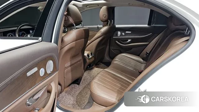 Mercedes-Benz E-Class W213 id 3239124 из Кореи 20