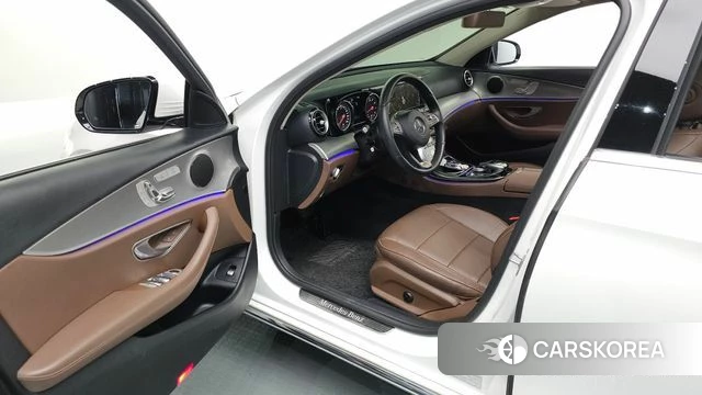 Mercedes-Benz E-Class W213 id 4667834 из Кореи 20