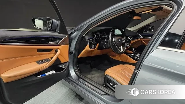 BMW 5 Series (G30) id 3345364 из Кореи 20