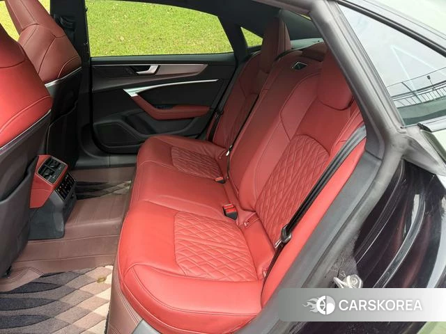 Audi A7L id 4298383 из Китая 13