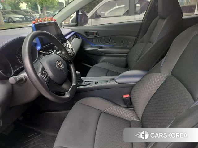 Toyota C-HR id 4257781 из Китая 12