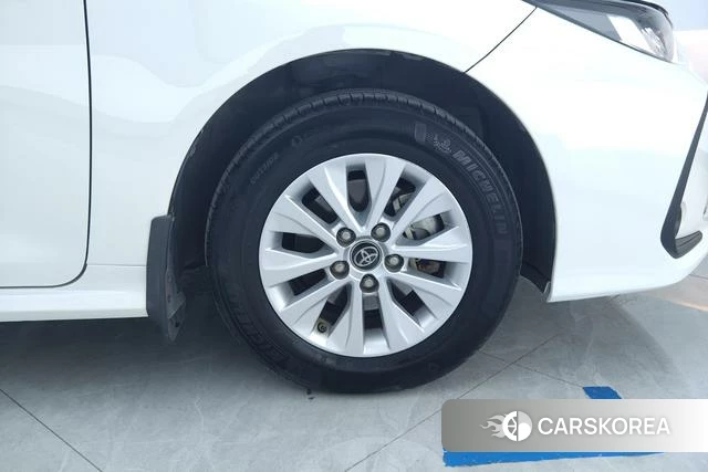 Toyota Corolla id 4220681 из Китая 17