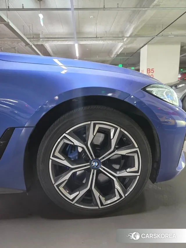 BMW i4 id 3664551 из Кореи 16