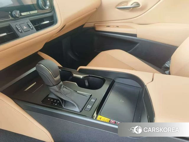 Lexus ES id 4273848 из Китая 11