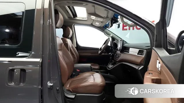 Hyundai The New Grand Starex id 3772465 из Кореи 20