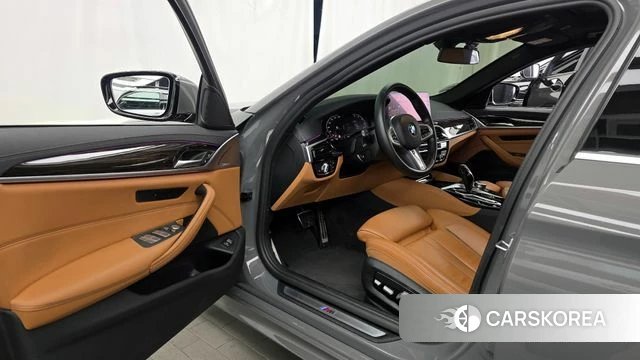 BMW 5 Series (G30) id 3871696 из Кореи 20