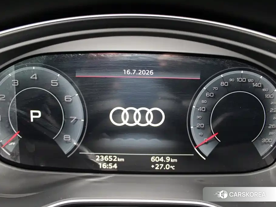 Audi Q5L id 4599700 из Китая 15