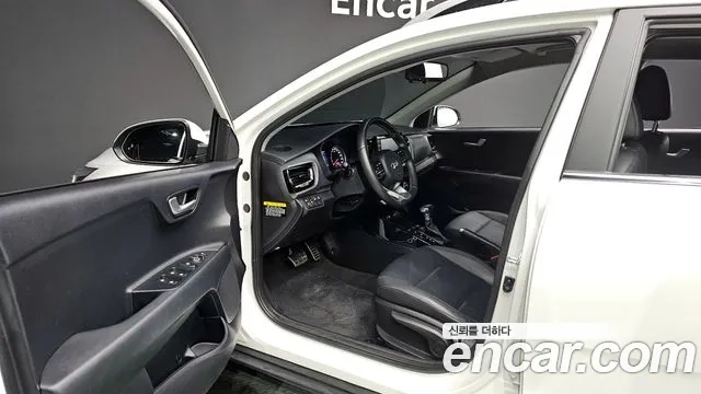 Kia Stonic id 2937063 из Кореи 20