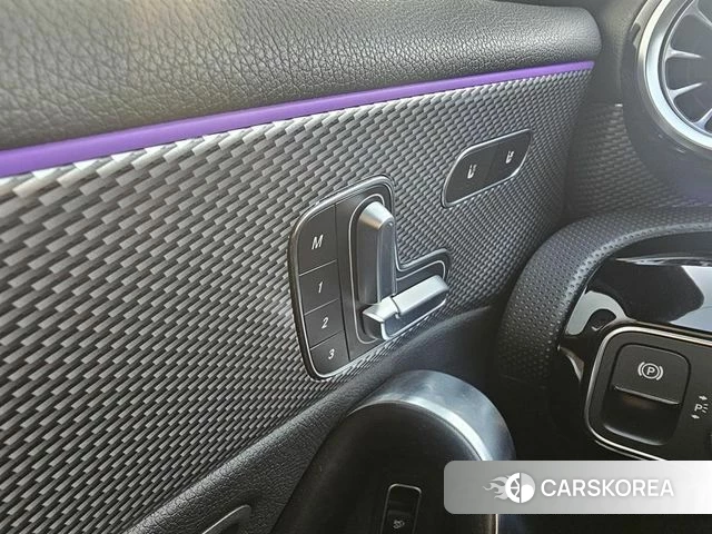 Mercedes-Benz A-Class W177 id 3828048 из Кореи 18