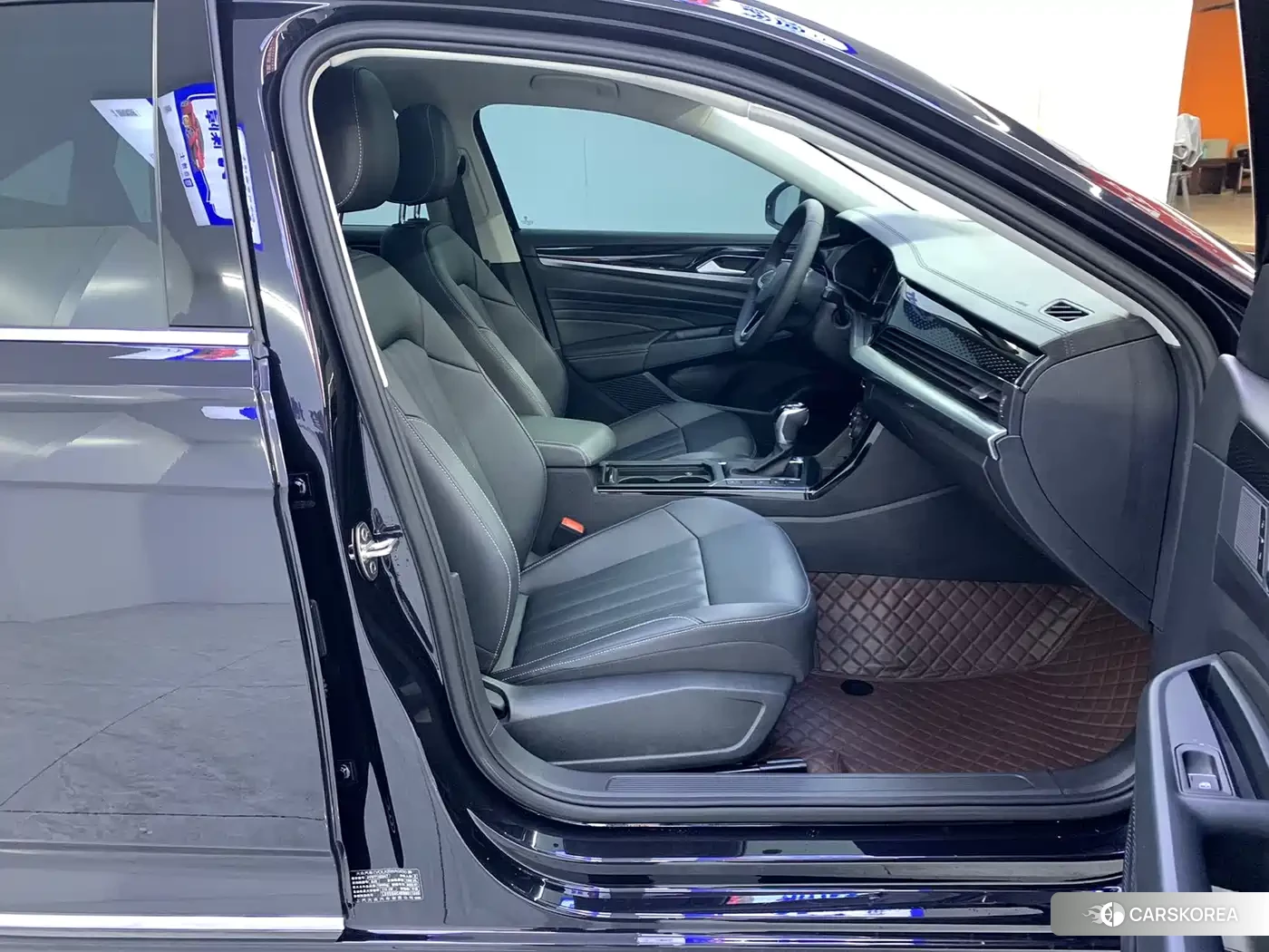 Volkswagen Passat id 4599691 из Китая 20