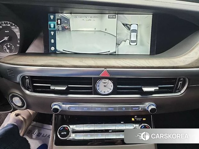 Genesis G90 id 4285422 из Кореи 19