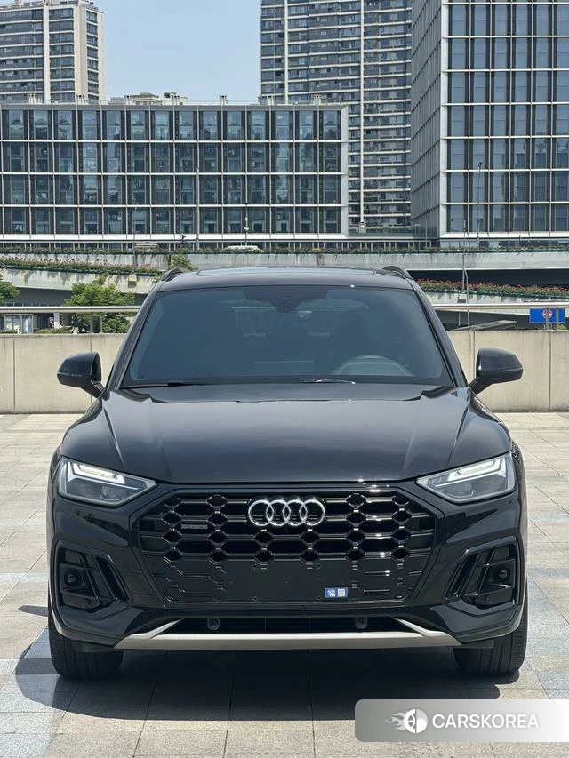 Audi Q5L id 4307015 из Китая 25
