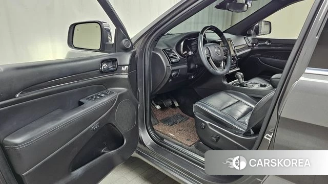 Jeep Grand Cherokee id 4377887 из Кореи 30