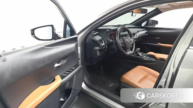 Lexus UX250h id 4573947 из Кореи 20