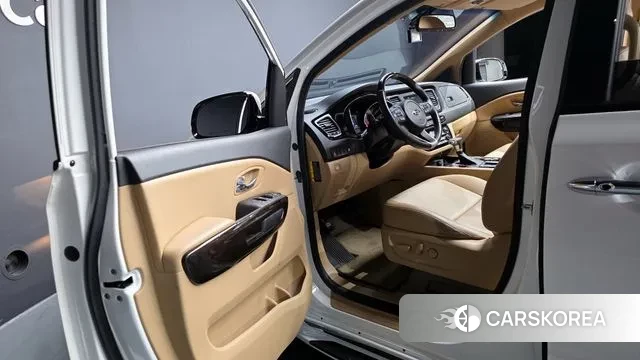 Kia The New Carnival id 3344963 из Кореи 20