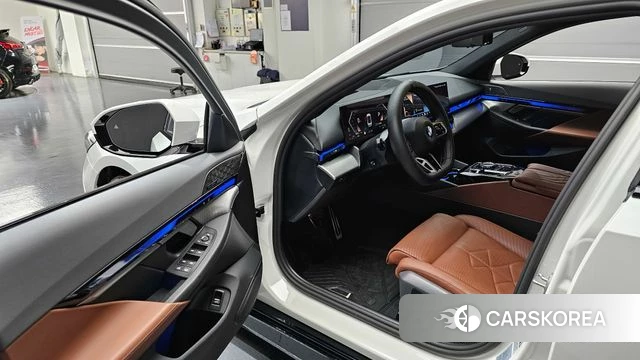 BMW 5 Series (G60) id 3837994 из Кореи 20