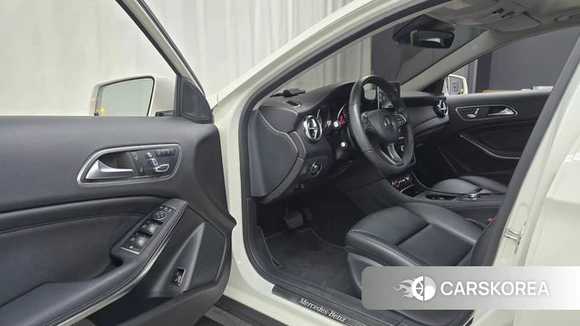 Mercedes-Benz GLA-Class X156 id 4526012 из Кореи 29