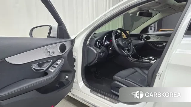 Mercedes-Benz C-Class W205 id 3748714 из Кореи 20