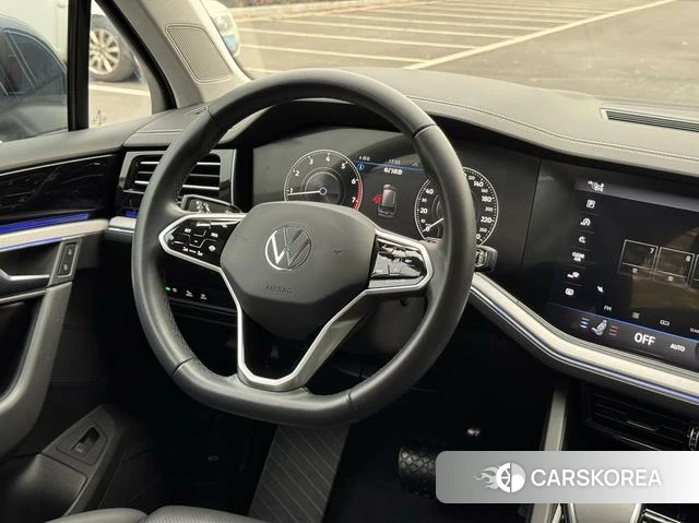 Volkswagen Touareg id 3908042 из Китая 14