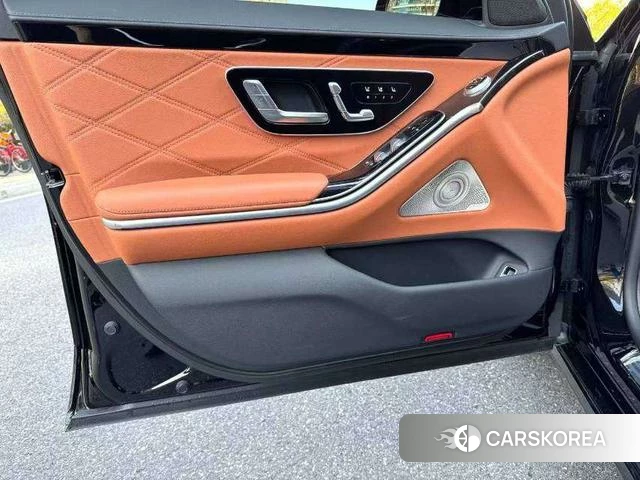 Mercedes-Benz Maybach S-class id 4264968 из Китая 11