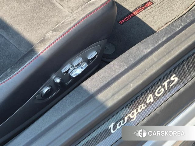 Porsche 911 id 3796297 из Кореи 16