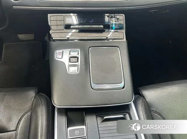 Hyundai The New Grandeur IG id 3777868 из Кореи 18