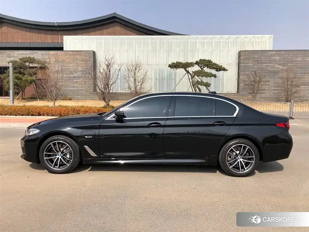 BMW 5 Series New Energy id 4546452 из Китая 14
